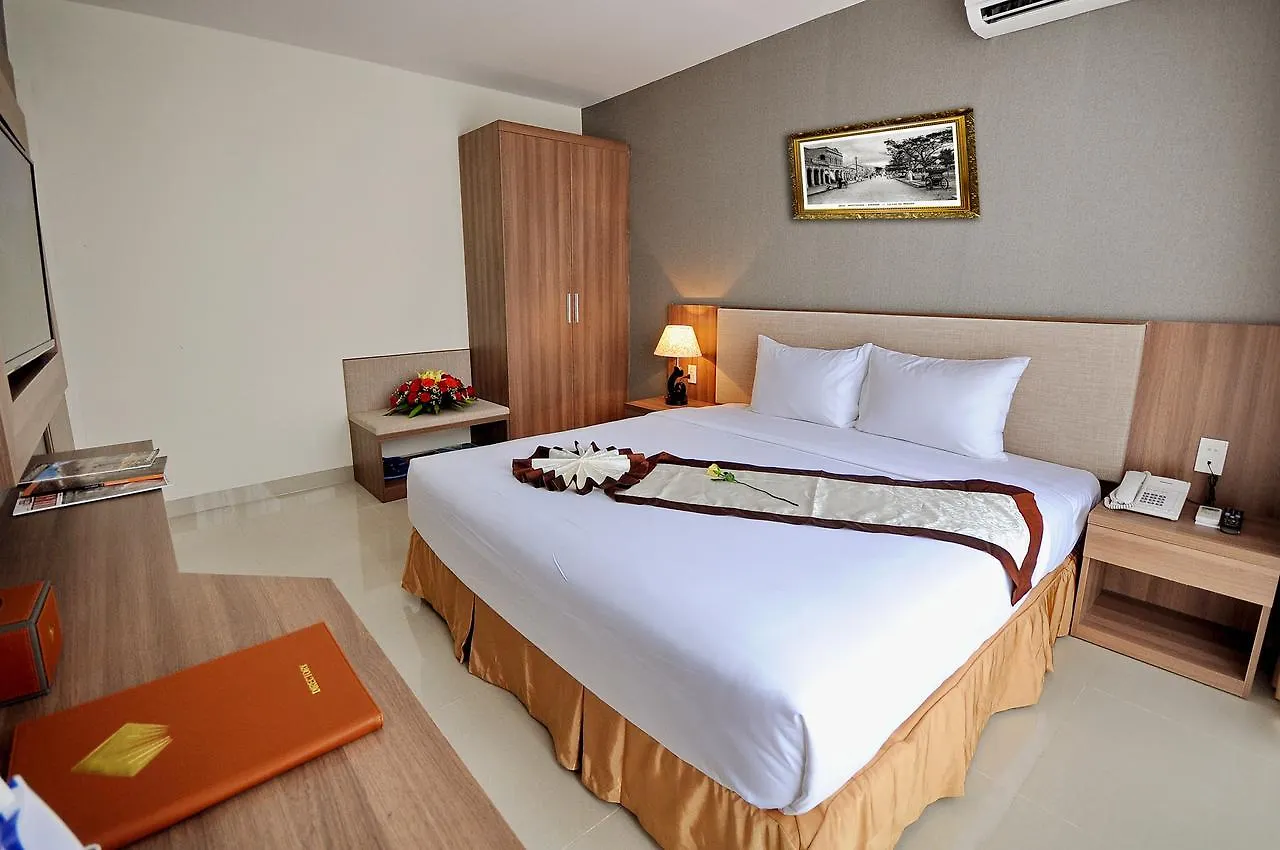 Rigel Hotel Nha Trang 4*,